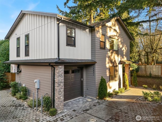 10931 NE 133rd Street, Kirkland, WA 98034
