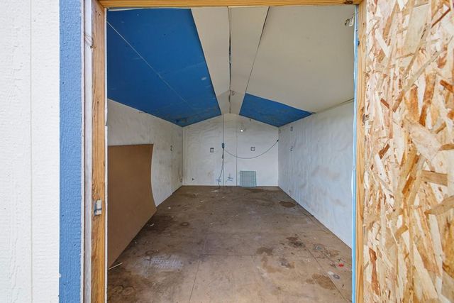 1374 County Street 2919, Tuttle, OK 73089