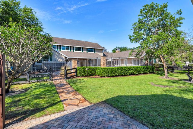 14366 Belmont Trace, Wellington, FL 33414