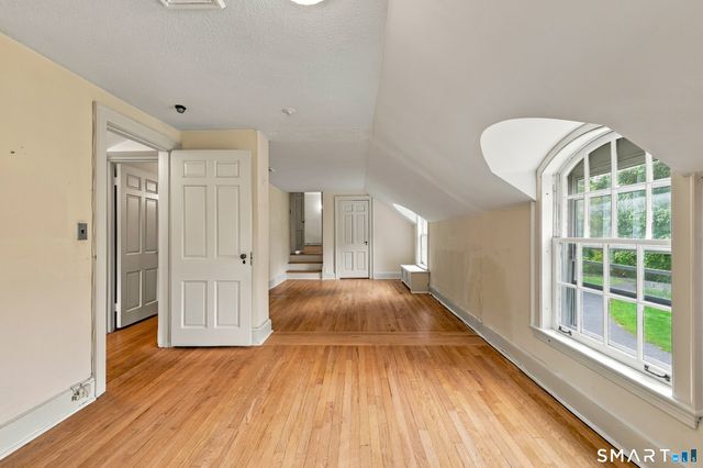 1191 Ridge Road, North Haven, CT 06473