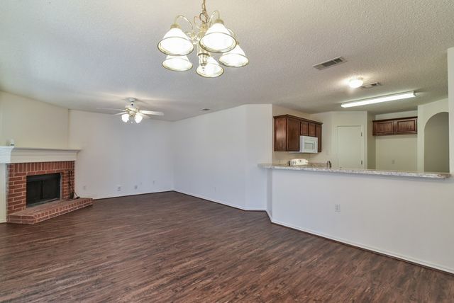 307 Stell Avenue, Mansfield, TX 76063