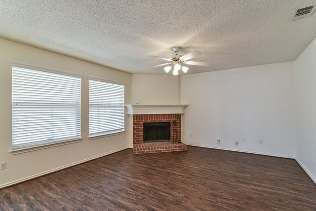 307 Stell Avenue, Mansfield, TX 76063