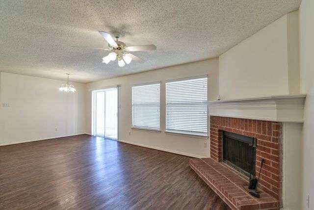 307 Stell Avenue, Mansfield, TX 76063