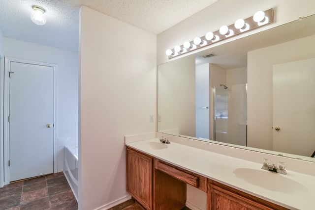 307 Stell Avenue, Mansfield, TX 76063