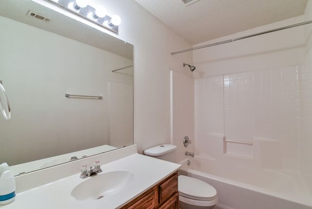 307 Stell Avenue, Mansfield, TX 76063