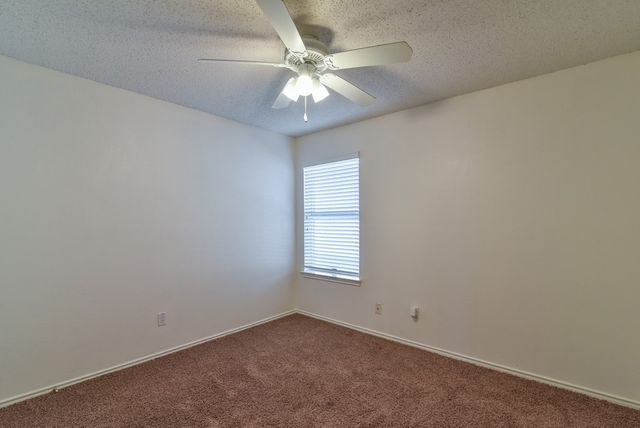 307 Stell Avenue, Mansfield, TX 76063