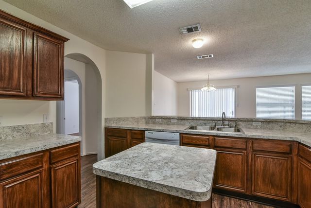 307 Stell Avenue, Mansfield, TX 76063