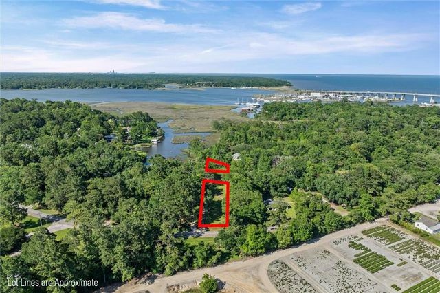 6145 Bayou Road, Mobile, AL 36605