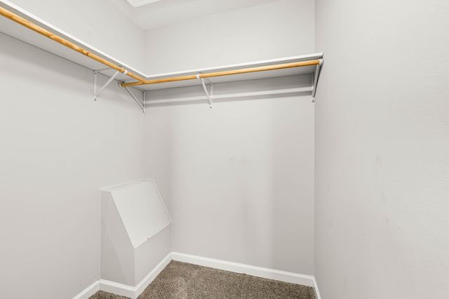 1002 Winesap Rd, Clarksville, TN 37040