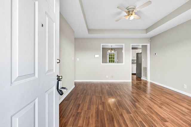 1002 Winesap Rd, Clarksville, TN 37040