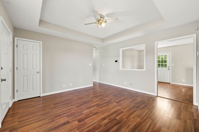 1002 Winesap Rd, Clarksville, TN 37040