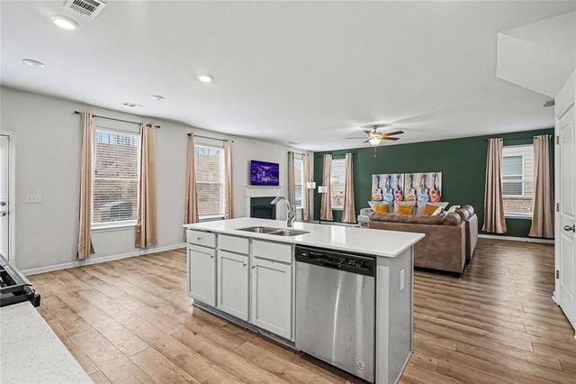 2747 Malton Way, Loganville, GA 30052