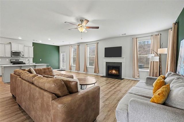 2747 Malton Way, Loganville, GA 30052