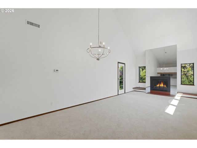 351 Se 146TH Ave 8, Portland, OR 97233
