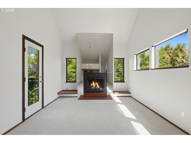 351 Se 146TH Ave 8, Portland, OR 97233