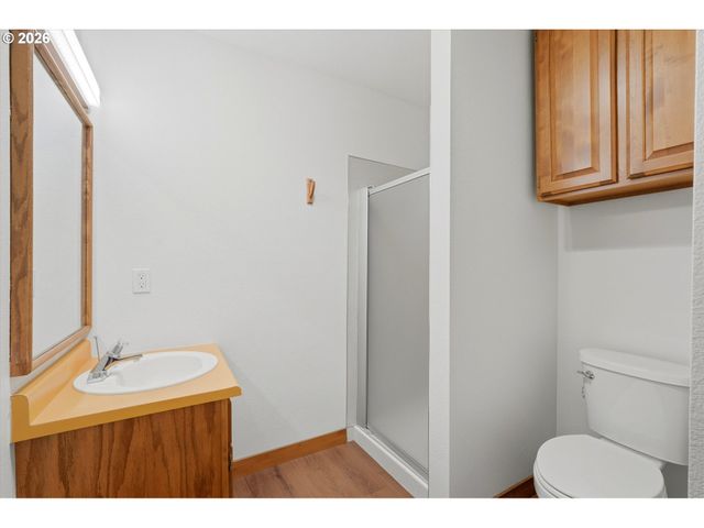 351 Se 146TH Ave 8, Portland, OR 97233