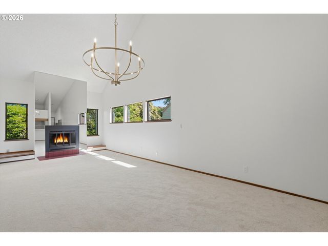 351 Se 146TH Ave 8, Portland, OR 97233