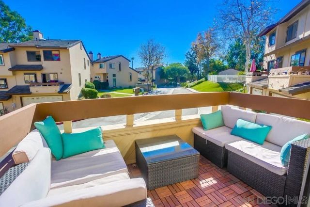 2525 Woodlands Way, Oceanside, CA 92054