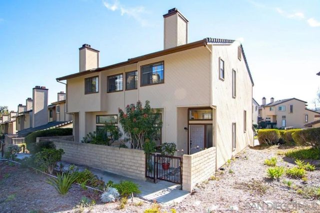 2525 Woodlands Way, Oceanside, CA 92054