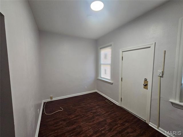 219 N High Street, Belleville, IL 62220