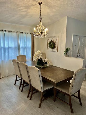 2153 Amesbury Circle, Wellington, FL 33414
