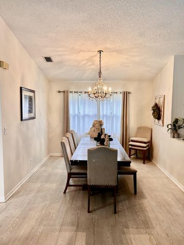 2153 Amesbury Circle, Wellington, FL 33414
