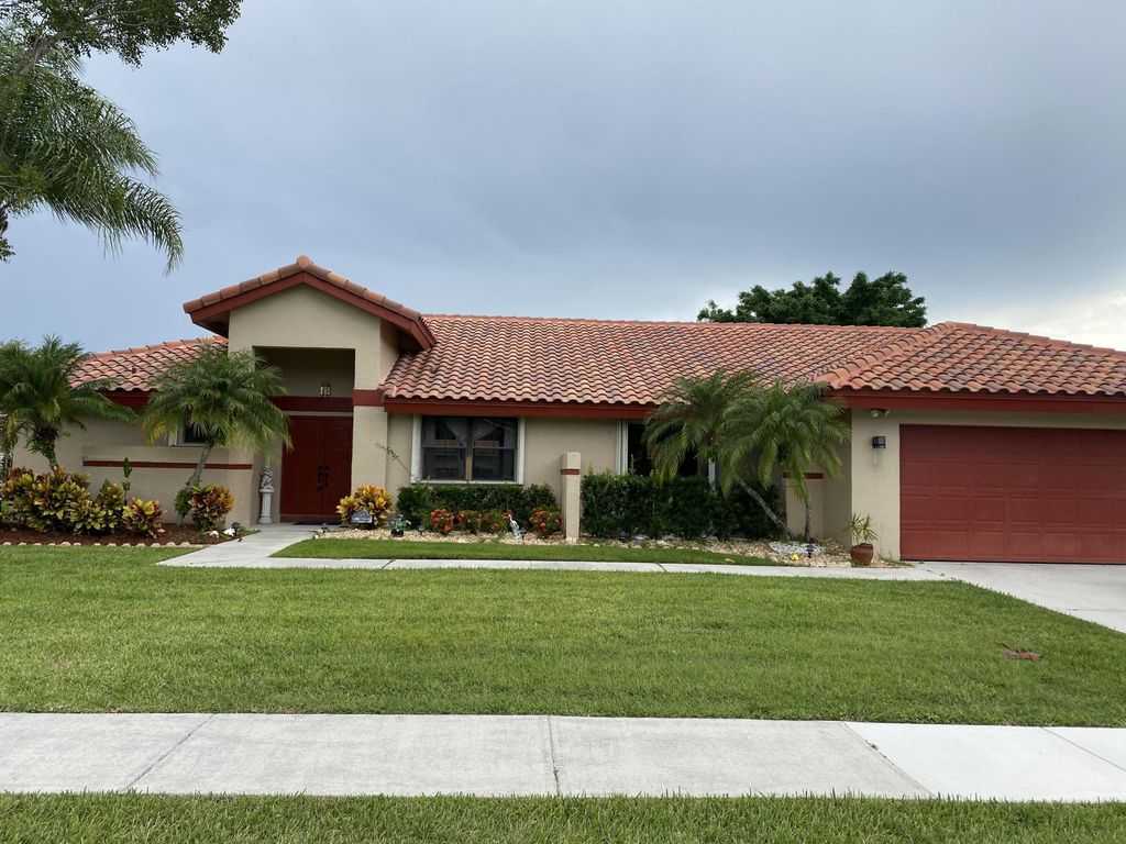2153 Amesbury Circle, Wellington, FL 33414