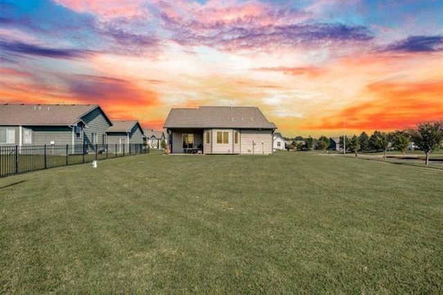 4803 N Emerald Ct, Maize, KS 67101