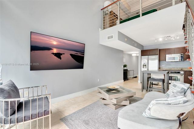 41 SE 5th St 1212, Miami, FL 33131