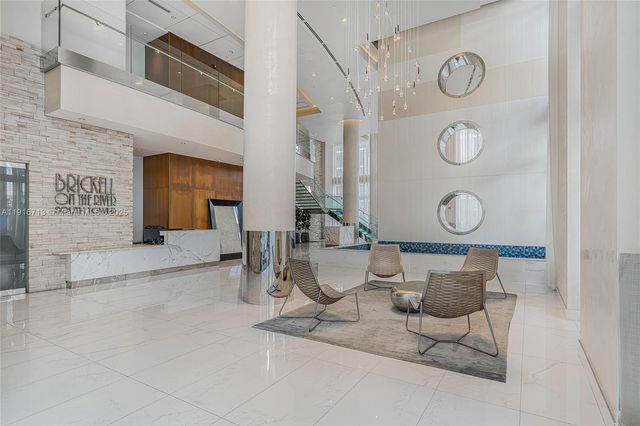 41 SE 5th St 1212, Miami, FL 33131