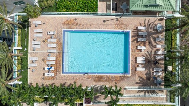 41 SE 5th St 1212, Miami, FL 33131