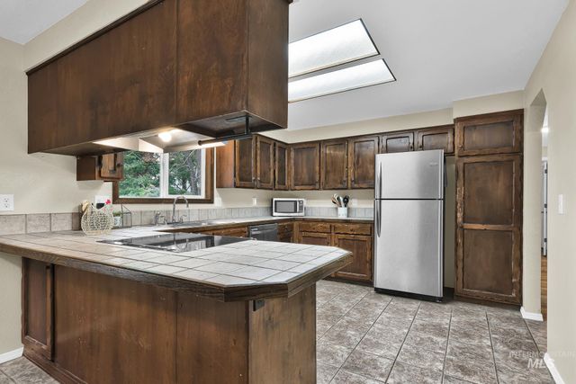 9464 W Mossy Cup St, Boise, ID 83709