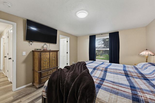 9464 W Mossy Cup St, Boise, ID 83709