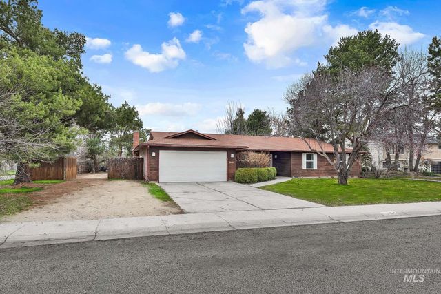 9464 W Mossy Cup St, Boise, ID 83709