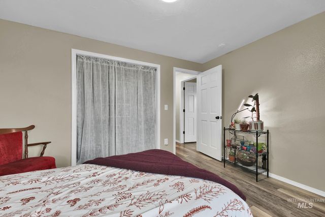 9464 W Mossy Cup St, Boise, ID 83709