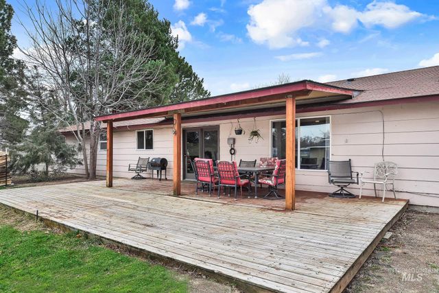 9464 W Mossy Cup St, Boise, ID 83709