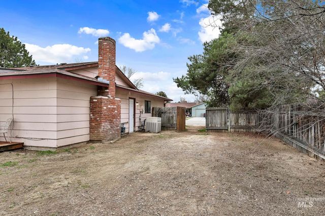 9464 W Mossy Cup St, Boise, ID 83709