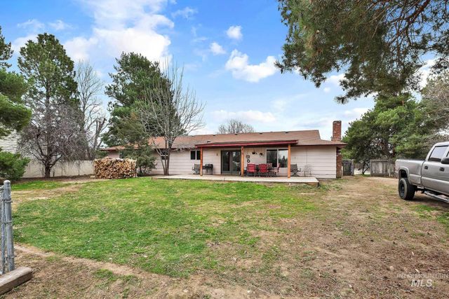 9464 W Mossy Cup St, Boise, ID 83709