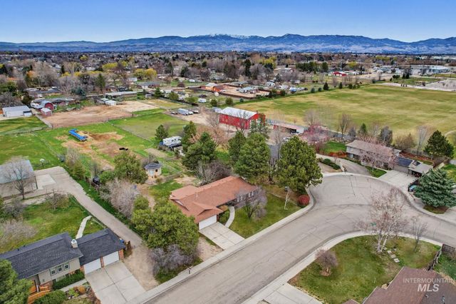 9464 W Mossy Cup St, Boise, ID 83709