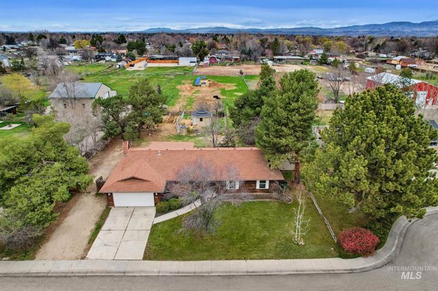 9464 W Mossy Cup St, Boise, ID 83709