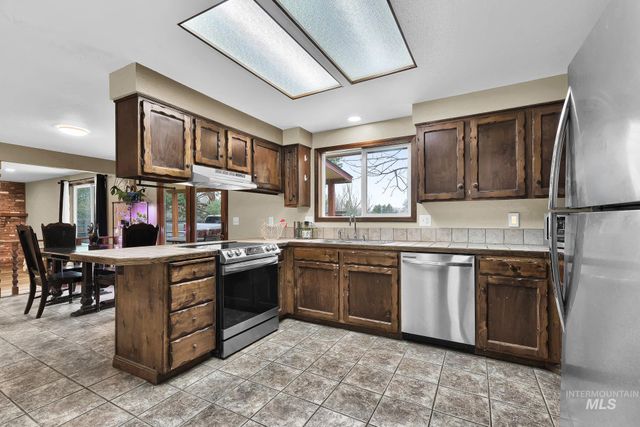 9464 W Mossy Cup St, Boise, ID 83709