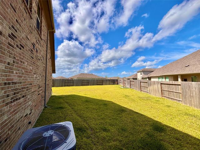 13618 Table Rock Drive, La Marque, TX 77568