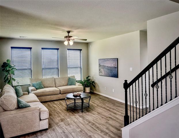 13618 Table Rock Drive, La Marque, TX 77568