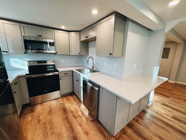 45 Church Street, Groton, CT 06340