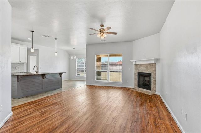 1013 Pacific Avenue, Newcastle, OK 73065