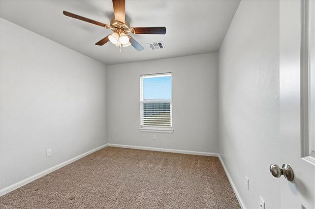 1013 Pacific Avenue, Newcastle, OK 73065