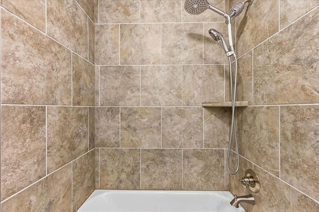 1013 Pacific Avenue, Newcastle, OK 73065