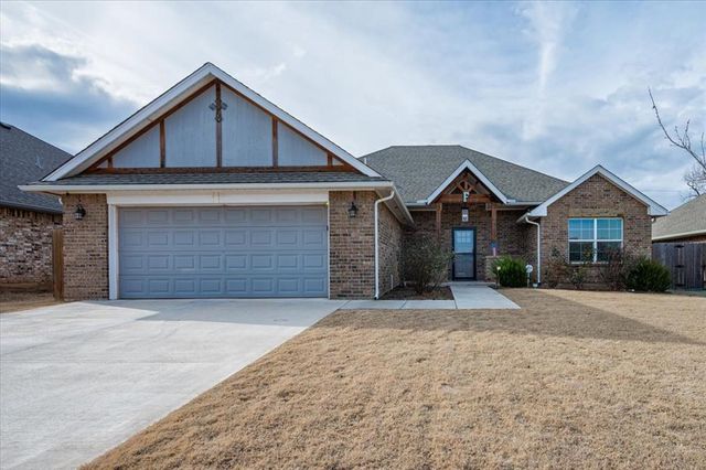 1013 Pacific Avenue, Newcastle, OK 73065