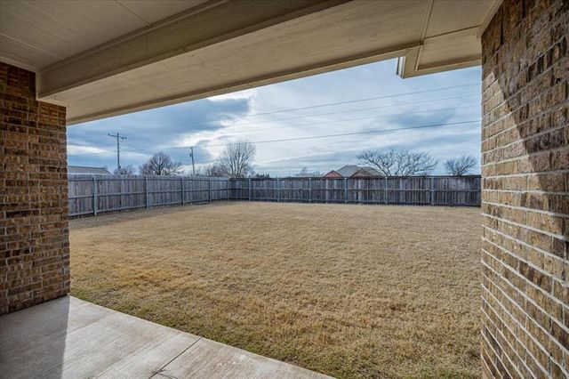 1013 Pacific Avenue, Newcastle, OK 73065