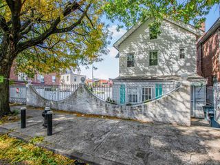 4613 Carpenter Avenue, Bronx, NY 10470